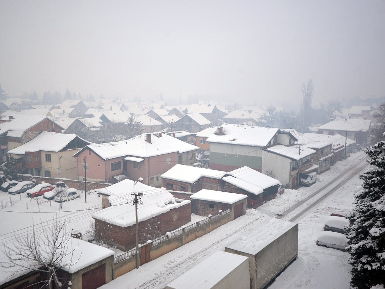 Sneg-ilustracija;-foto:-JV-V.-K