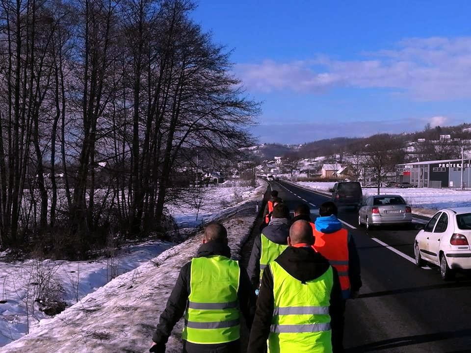 Podrška iz Niša za “Ibarski marš” 1 Ibarski mars ka Lazarevcu foto Lokalni front