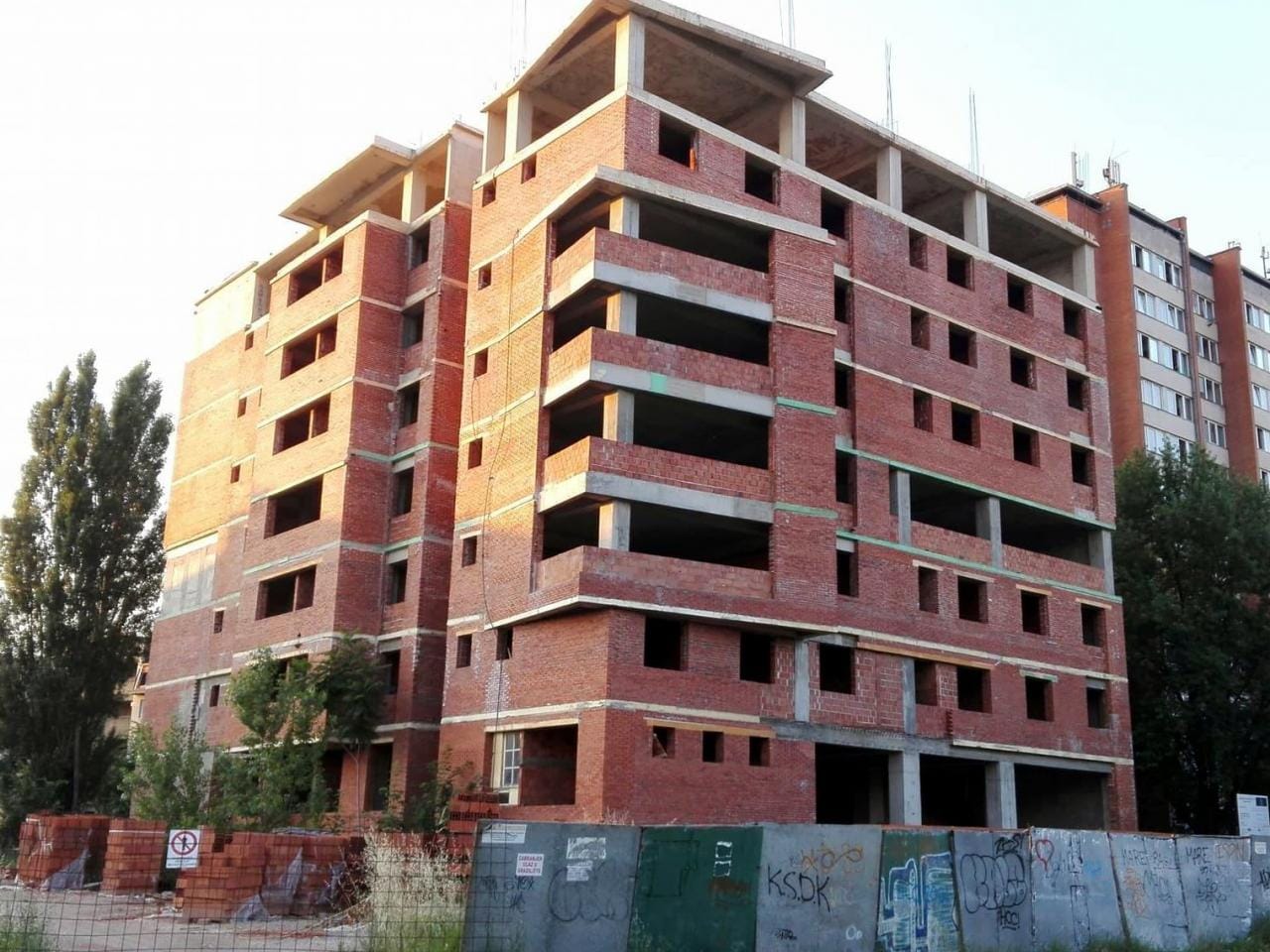 Studentski dom nastavlja da gradi ista firma koja rekonstruiše niški Trg 1 Studentski dom1 foto M K