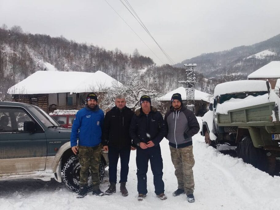 Radio amateri na terenu foto Radio klub Pirot