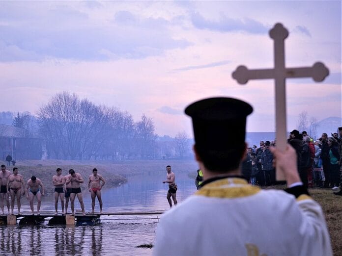 Bogojavljenje svrljig foto aleksandar kostic