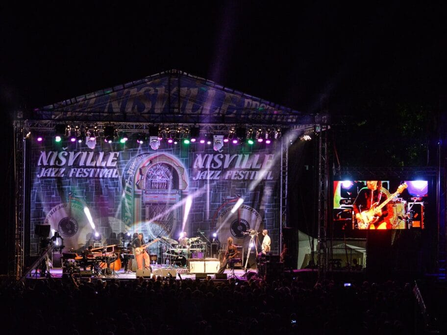 Nisvil bina foto Vanja Keser