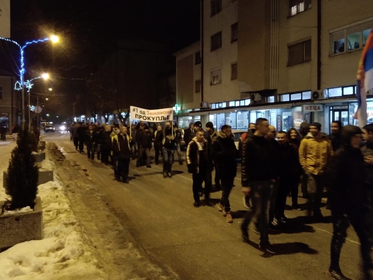 Na protestu u Kuršumliji poručili: Ako Vučić ne odgovori, za 14 dana blokada na Merdaru 1 protest br 4 kursumlija foto ljmitic