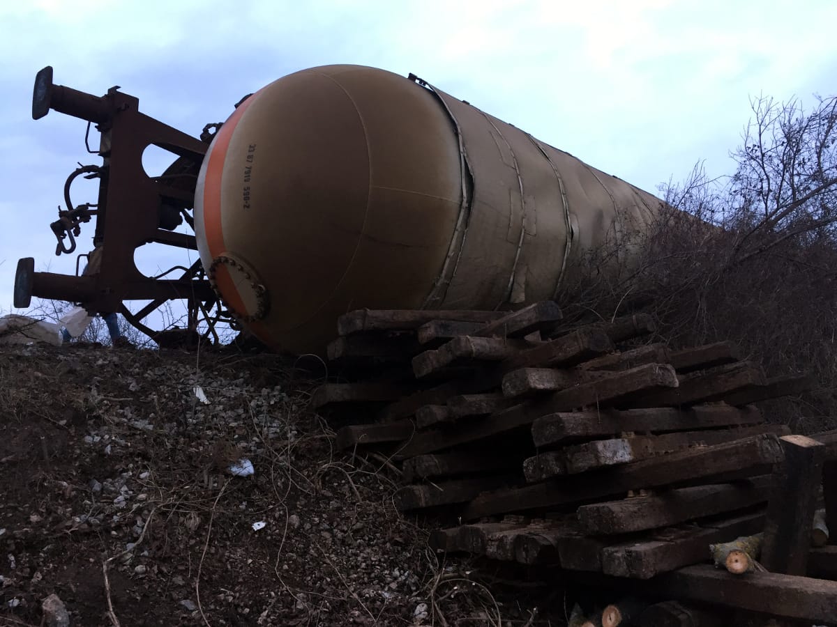 Cisterna konačno obezbeđena, stanovnici Jasenovika mogu kućama 1 cisterna kod Jasenovika foto D M