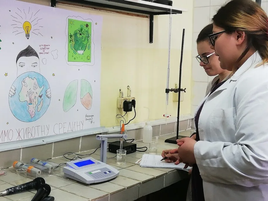 Nizom aktivnosti leskovačka Hemijska škola obeležava godišnjicu od osnivanja 6 Hemijska skola Leskovac januar 2019 foto M S