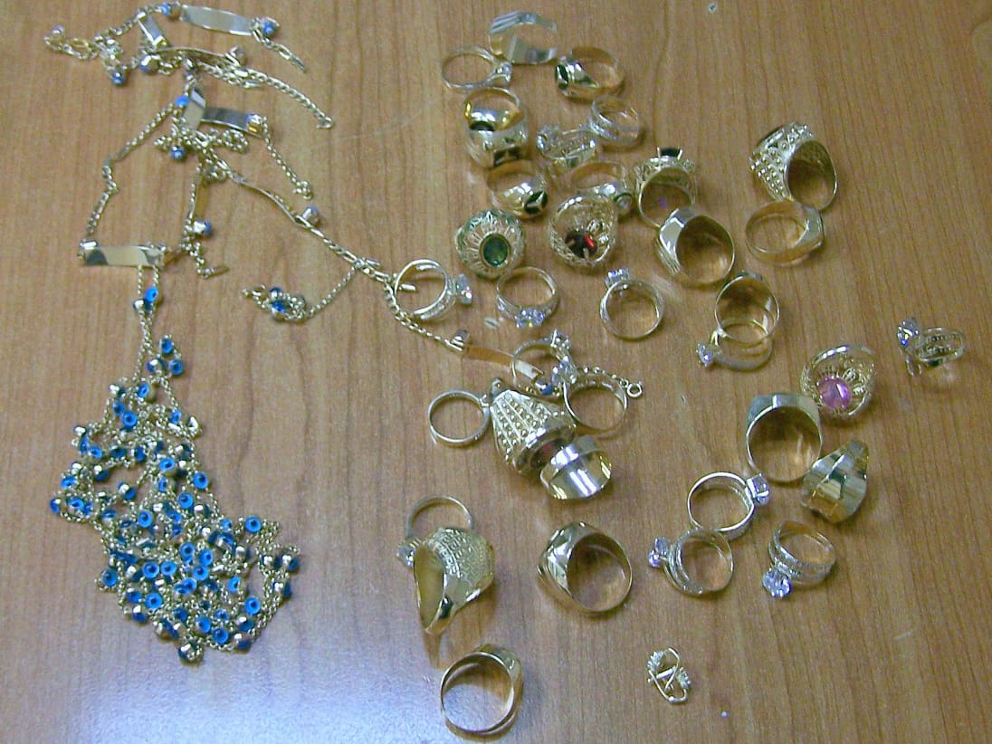 Zaplenjeno zlato foto Uprava carina