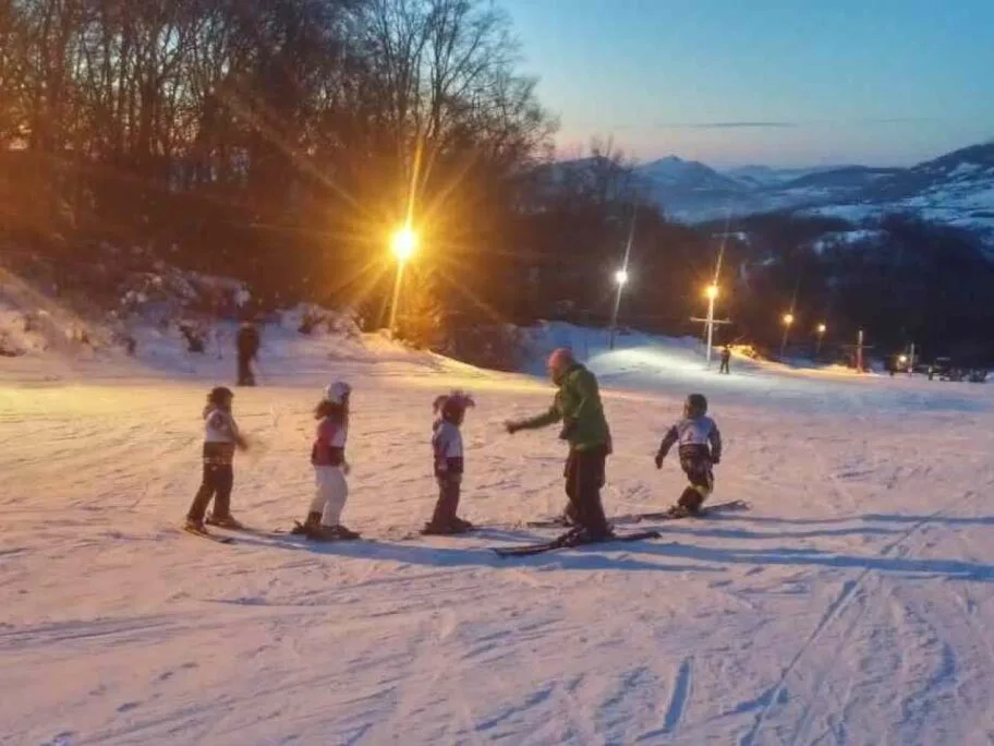 Za đake u Pirotu tokom raspusta besplatna škola sporta 14 skijanje foto N Dj