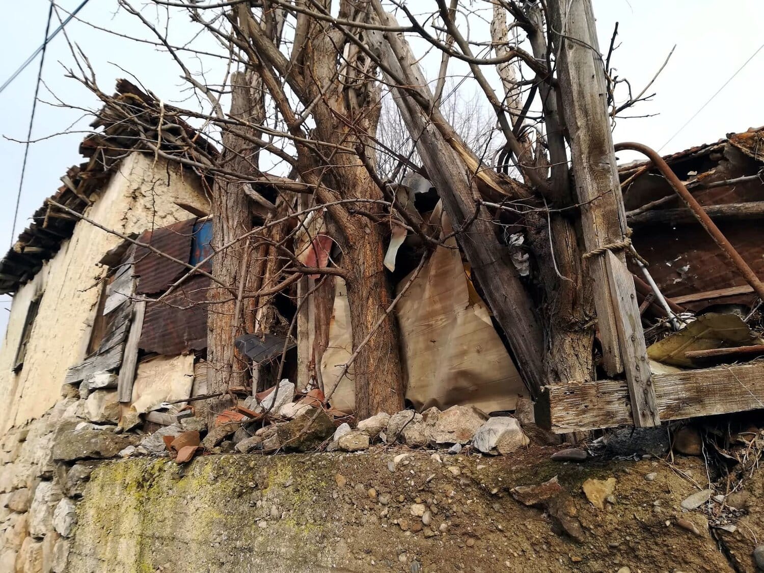 Trosna-kuca-u-Knez-Selu2;-foto:-JV-J.-A