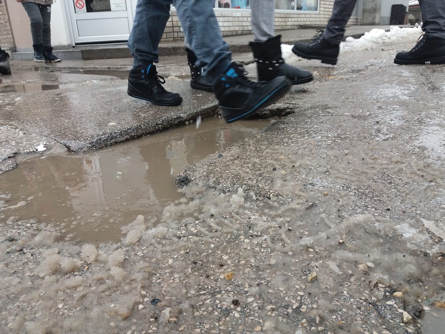 Udarne rupe Leskovac 3 januar 2019 foto Bojana Antic