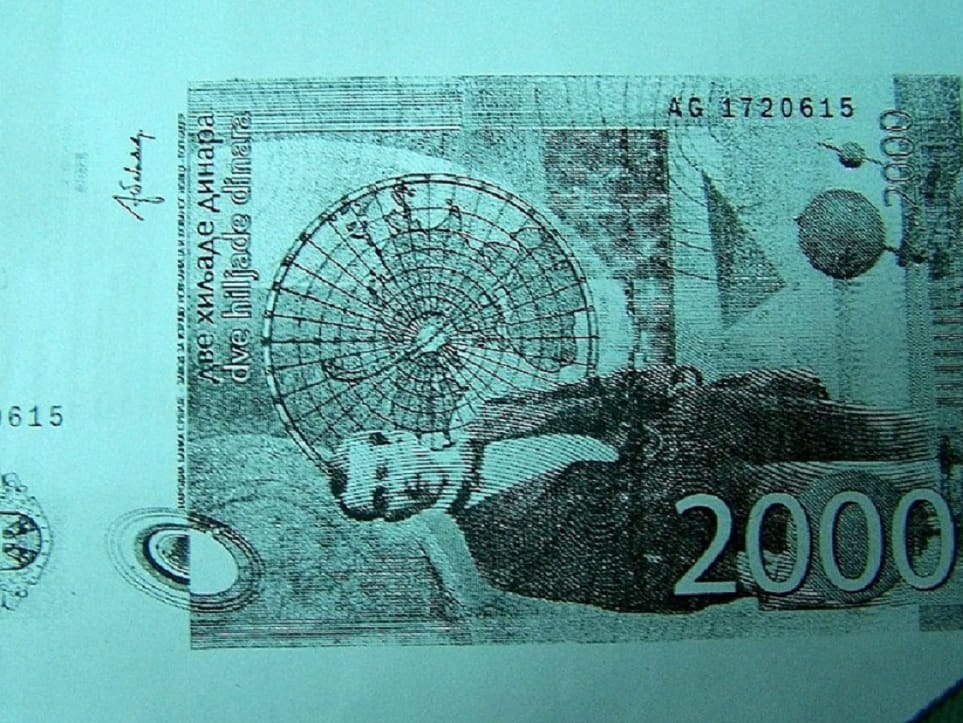 Falsifikovani novac foto uprava carina