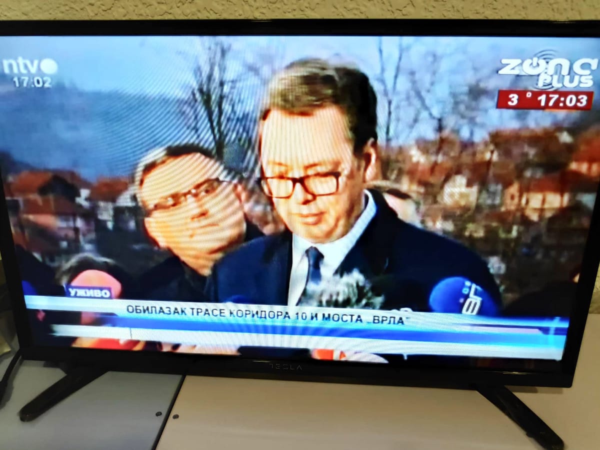 tv ekran televizije vucic foto J V