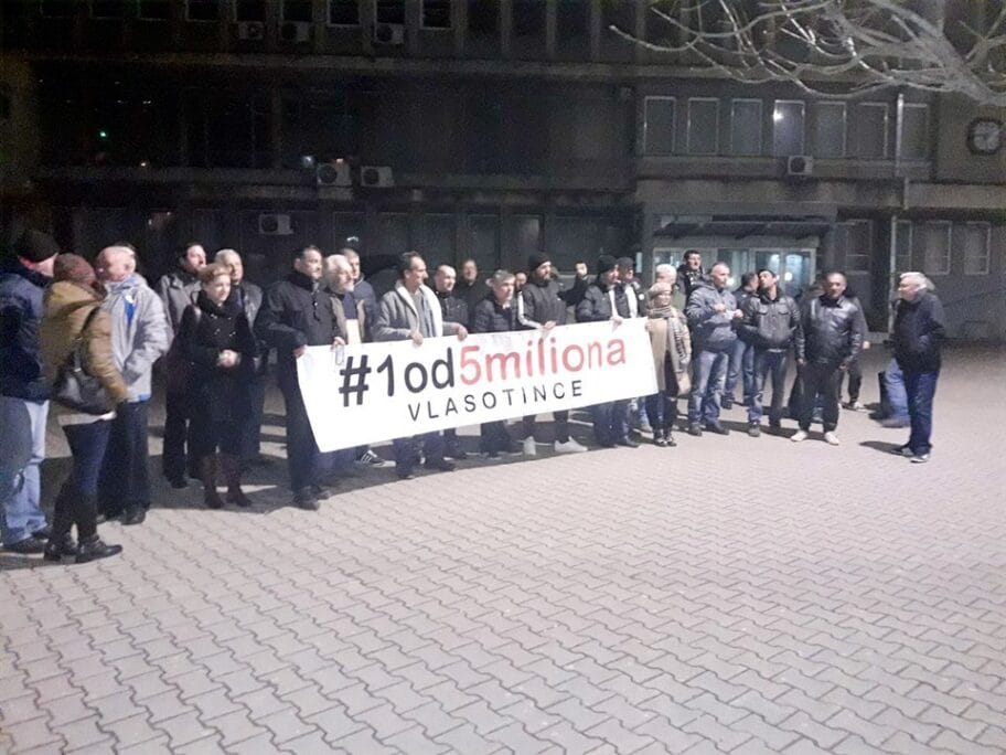 Vlasotinčani ponovo protestovali, ovog puta izneli i zahteve 19 Vlasotince protest foto Gradjanski front