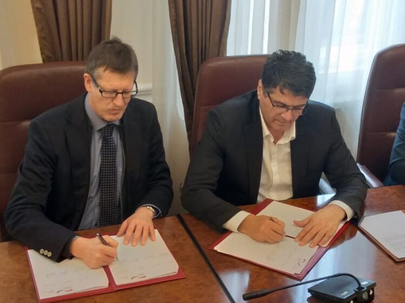 memorandrum foto gradnis