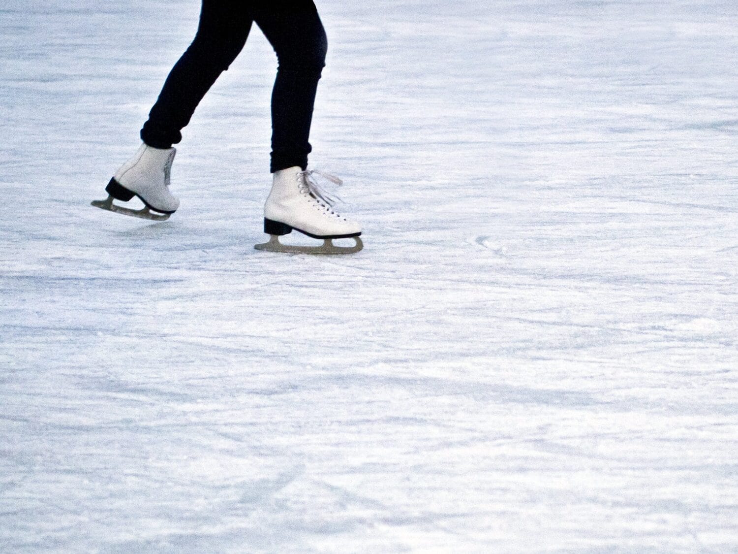 Klizalište u Nišu ponovo počinje sa radom na Badnji dan 1 Klizanje ilustracija foto Flickr Benson Kua scaled