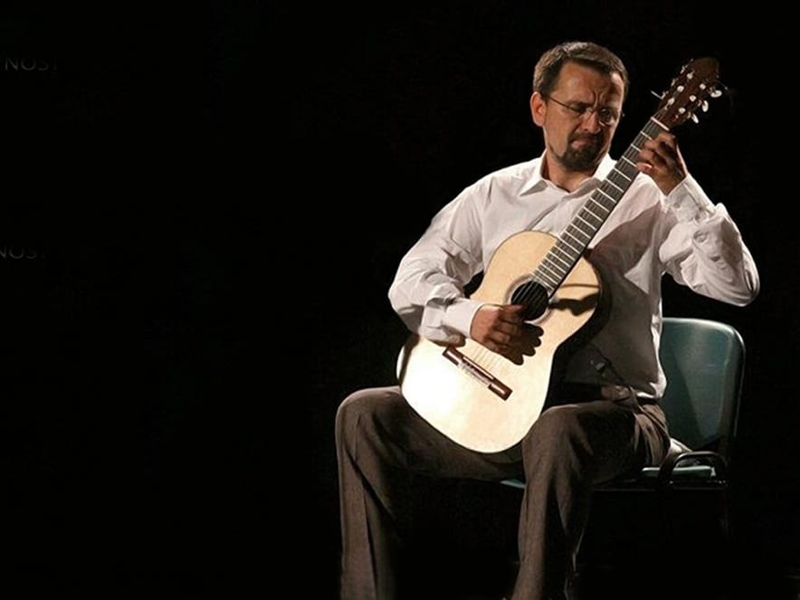 Gitarista Zoran Krajišnik nastupa u Leskovcu 12 Zoran Krajisnik foto Fakultet umetnosti Nis