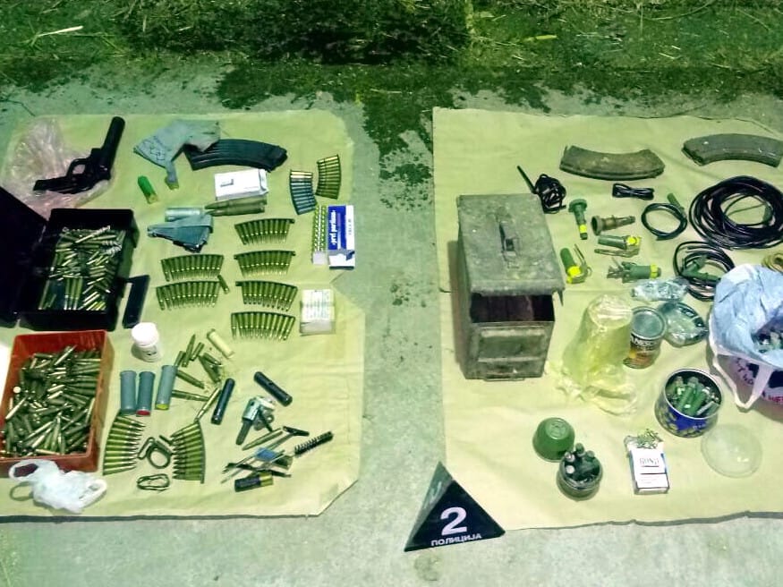 Uhapšen Aleksinančin zbog eksploziva, municije i marihuane 1 municija foto policija