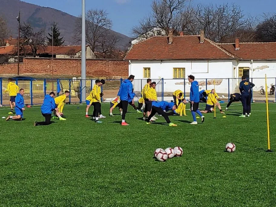 Novi trener Dinama iz Vranja legenda Partizana Nebojša Uške Vučićević 5 Dinamo trening foto Juzne vesti Vesna Milic