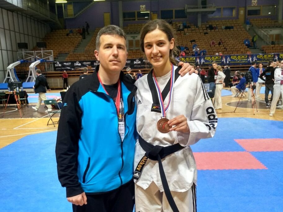 Niška tekvondoistkinja uprkos povredi osvojila bronzu u Ljubljani 17 Anstasija Stoickov tekvondo Slovenija open foto TK Ramin Nis scaled