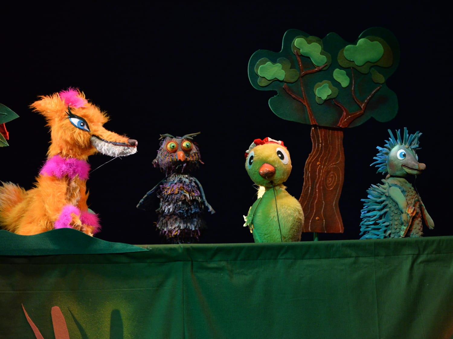 "Patkica Žutkica" - prva predstava u renoviranoj sali Lutkarskog 1 patkica zutkica foto vk