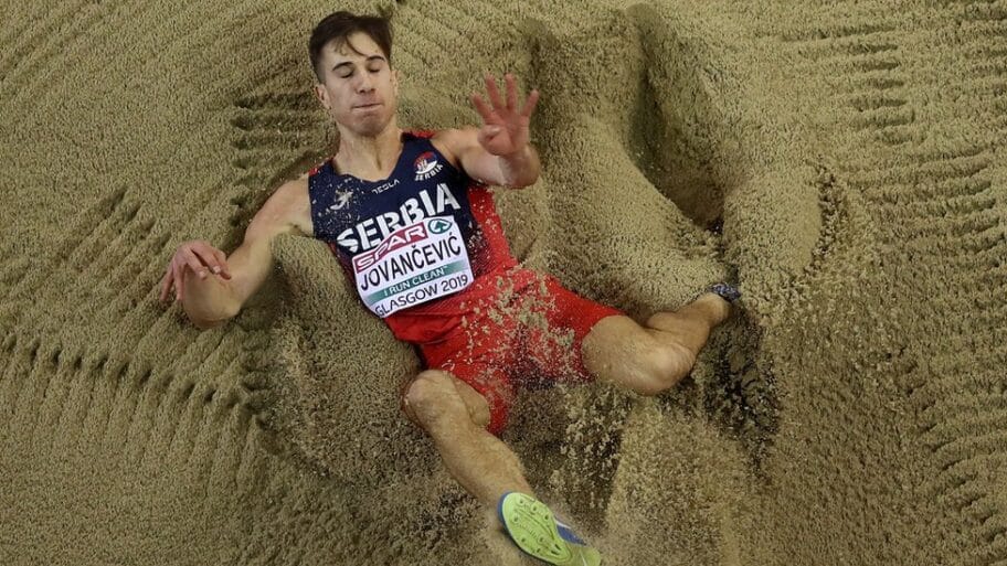 105885950 gettyimages 1128499064