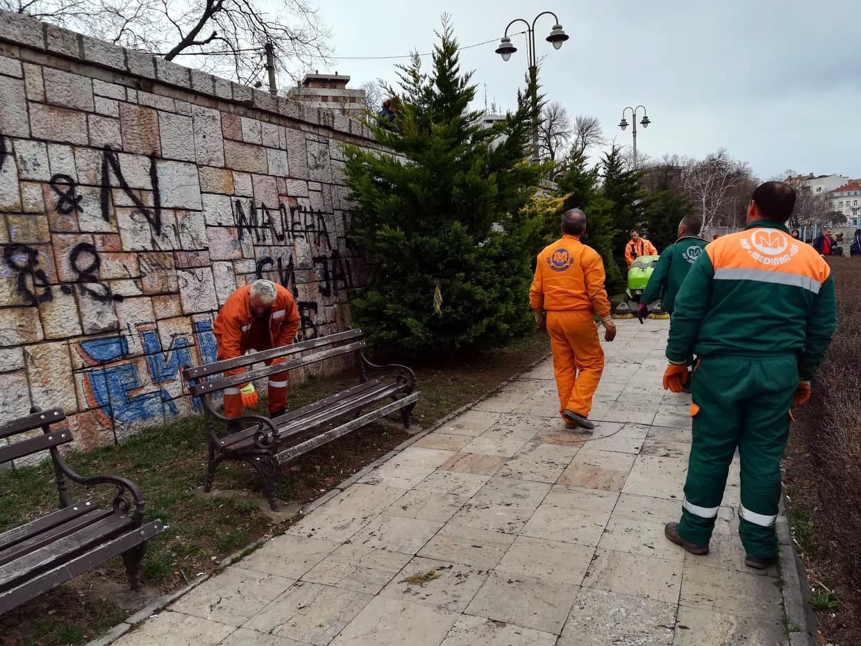 Ambasada-ciscenje9;-foto:-JV