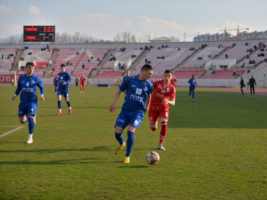 Radnik gostuje Radu na Banjici 9 Radnik Radnicki fudbal foto Juzne vesti Vanja Keser