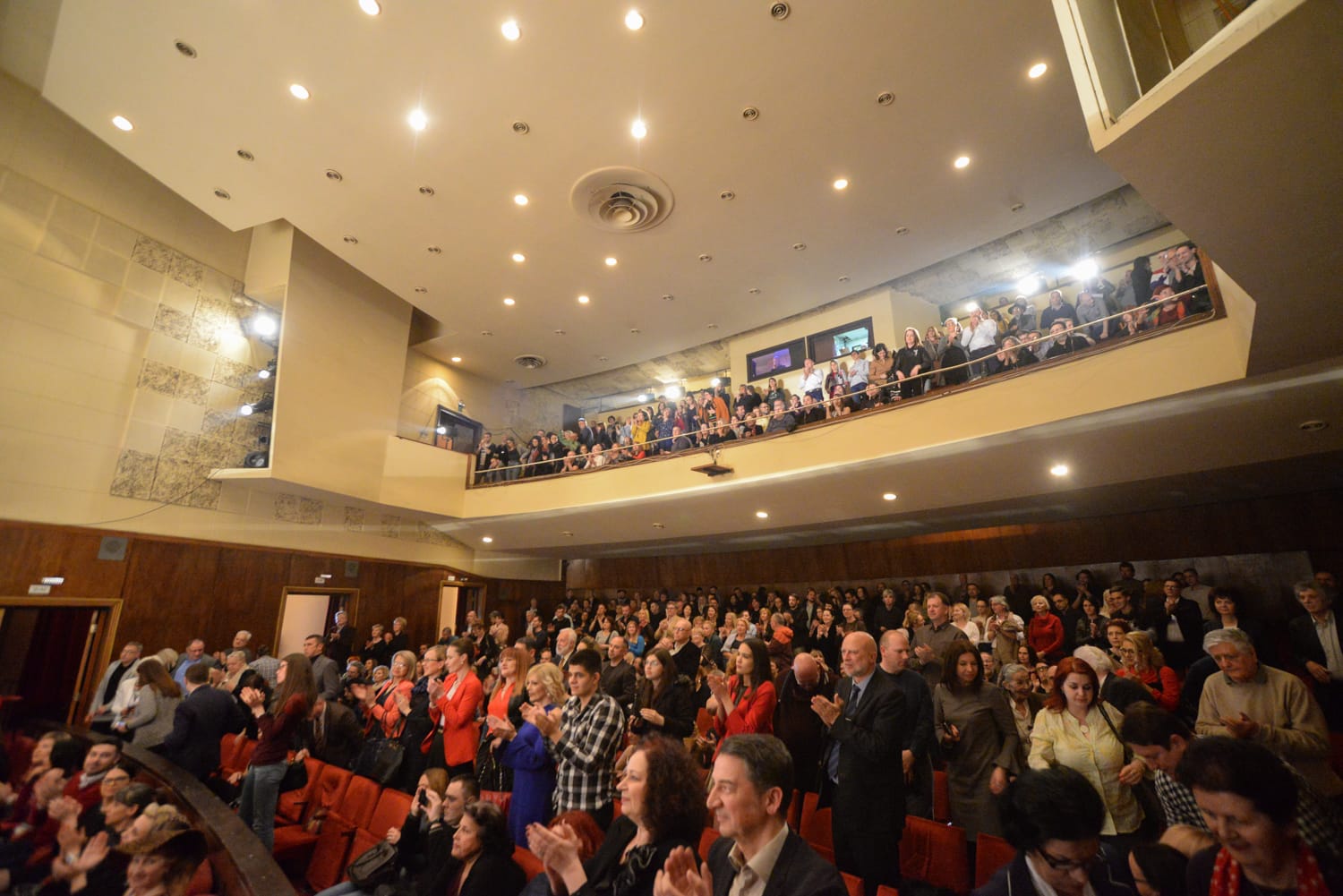 stajace ovacije foto vanja keser