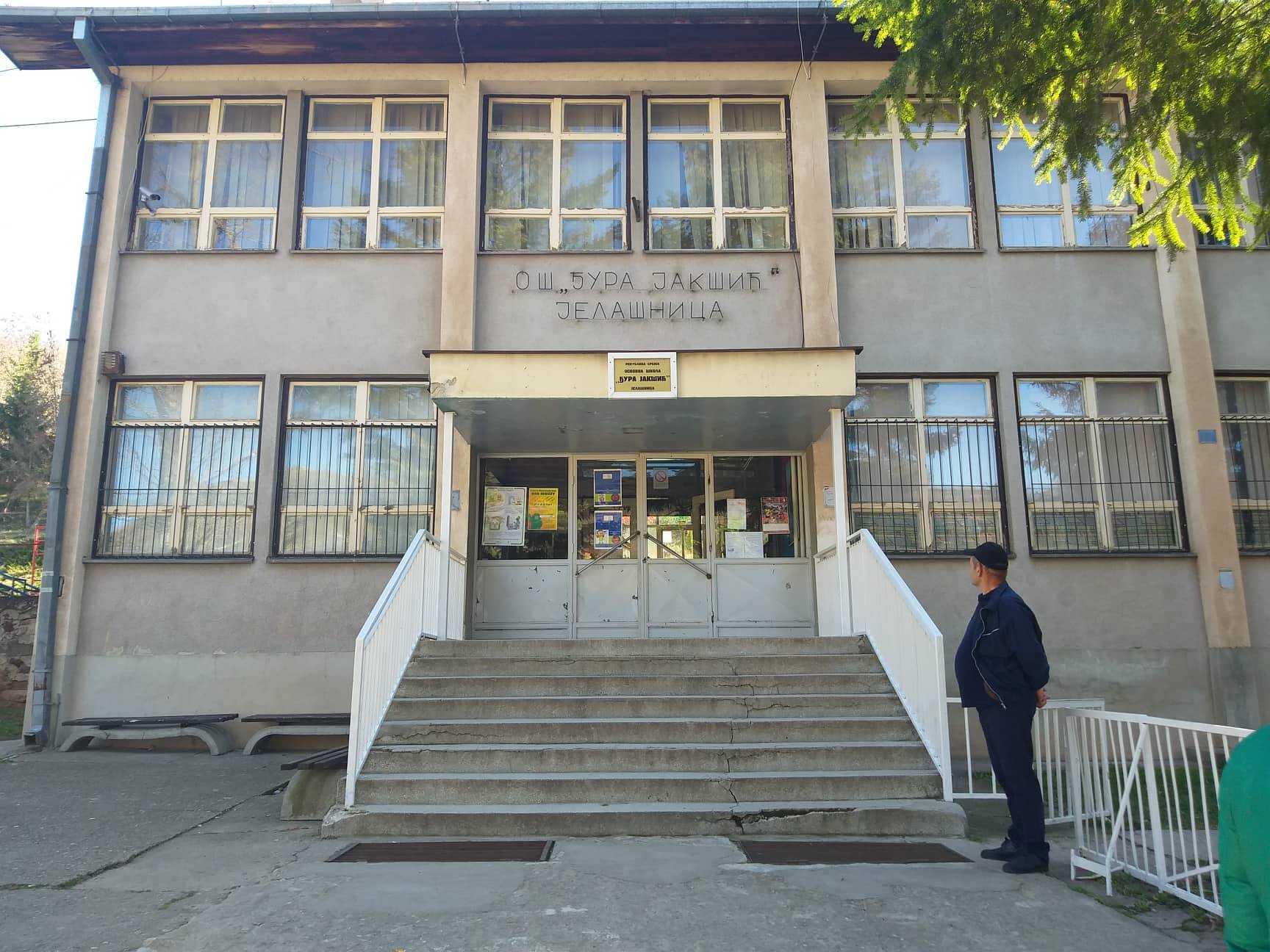 peticija-jelasnica4-skola-foto-