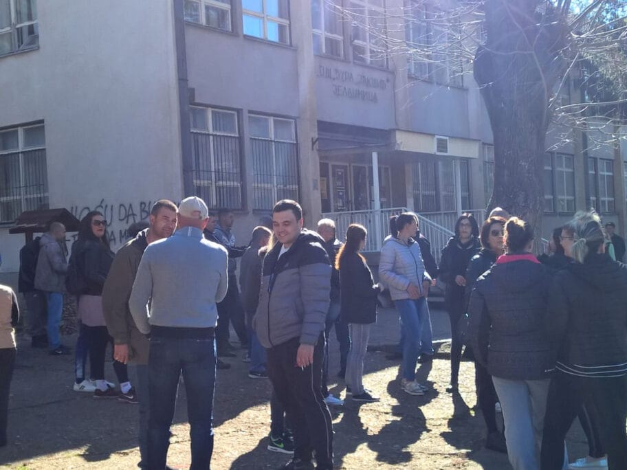 skola jelasnica foto vk