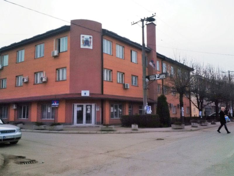 Predsednik Opštine i organizator protesta u Žitorađi potukli se u kabinetu 9 ZITORADJA opstina zitoradja 1 1