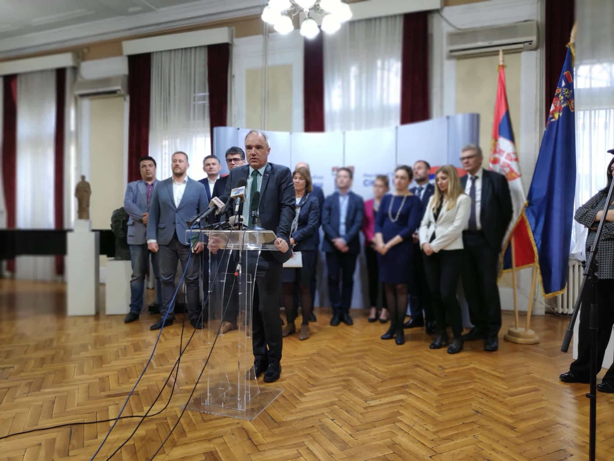 Ambasador Švedske: Nadam se da će se jednog dana pevati "Niška Banja, čista voda" 1 Ambasador Svedske foto V Milic