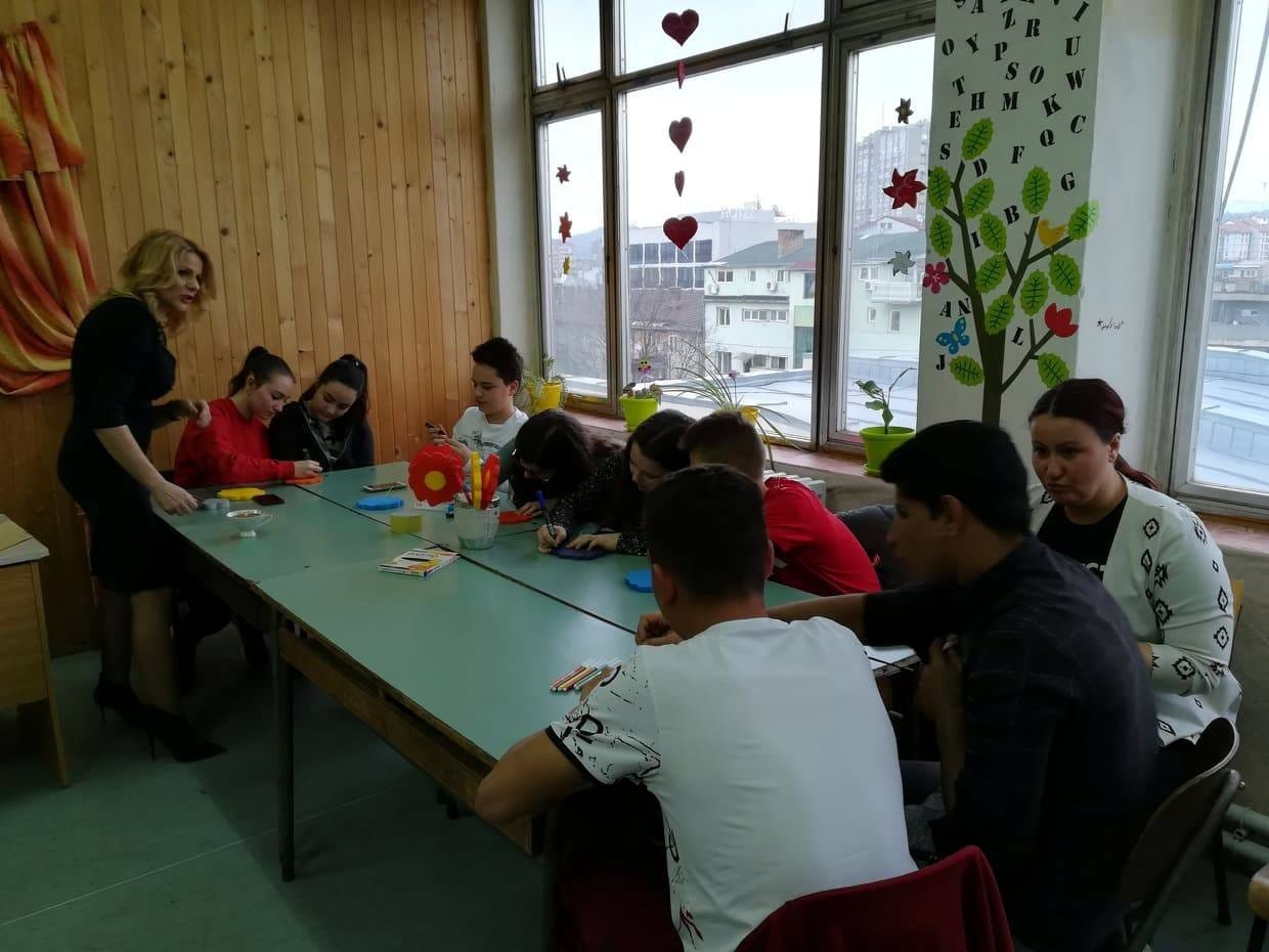 OS-Njegos-praznik-proleca2;-foto:-JV