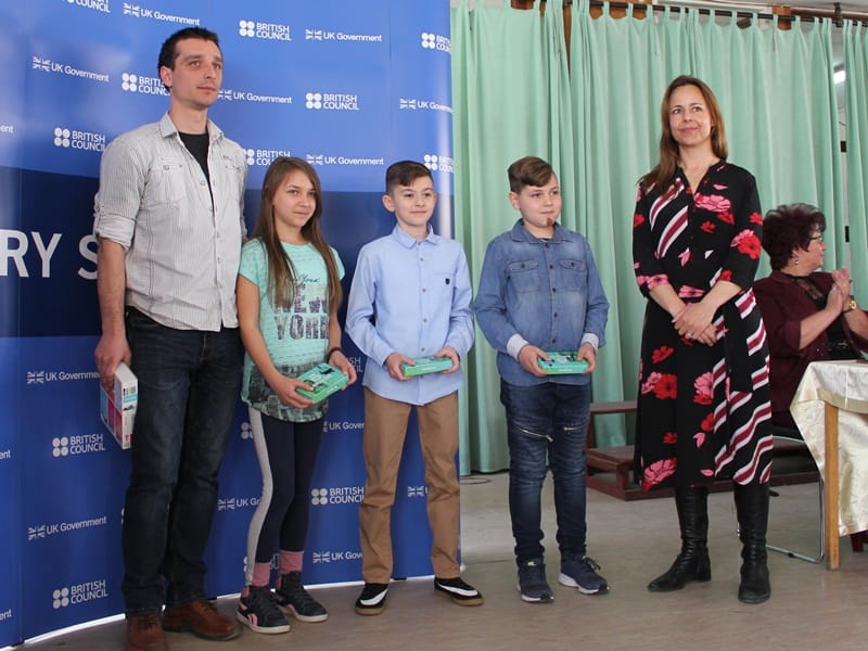 Skola Vlasotince 2 ucenici foto Bojana Antic