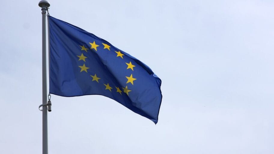 106214245 hi013091916