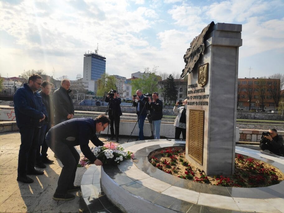 Ratni veterani iz Hrvatske, BiH i Srbije iz Niša poslali poruku mira 16 polaganje venaca foto stefan markovic scaled