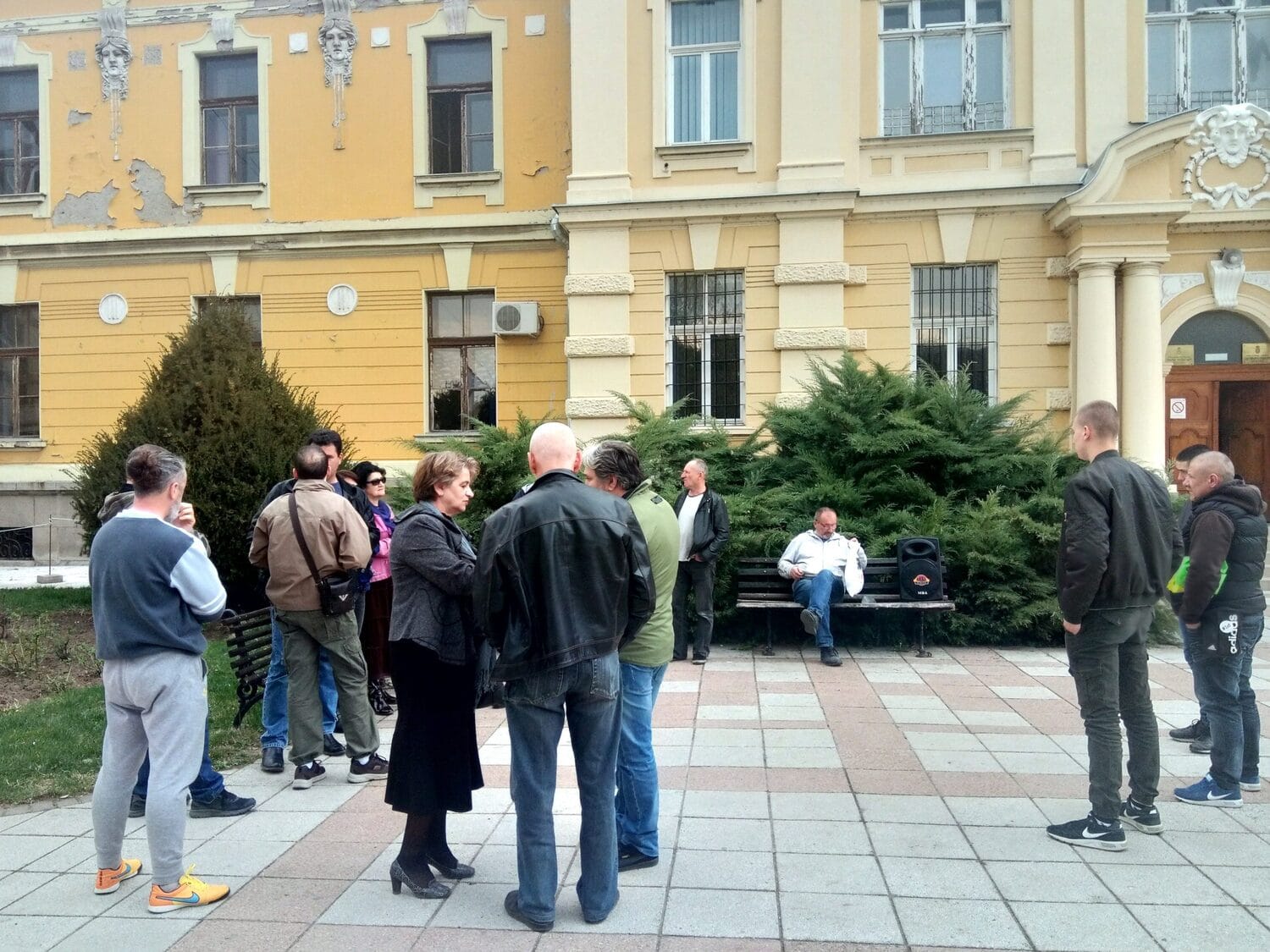 Sportski klubovi protestovali u Prokuplju, traže jednake aršine za novac iz budžeta 1 Protest sportske organizacije foto Juzne vesti Ljubisa Mitic scaled