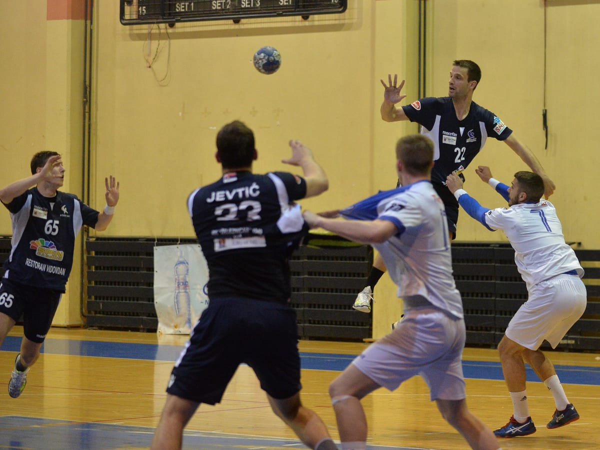 Železničar poražen od Dinama u Pančevu 1 rk zelaeznivar