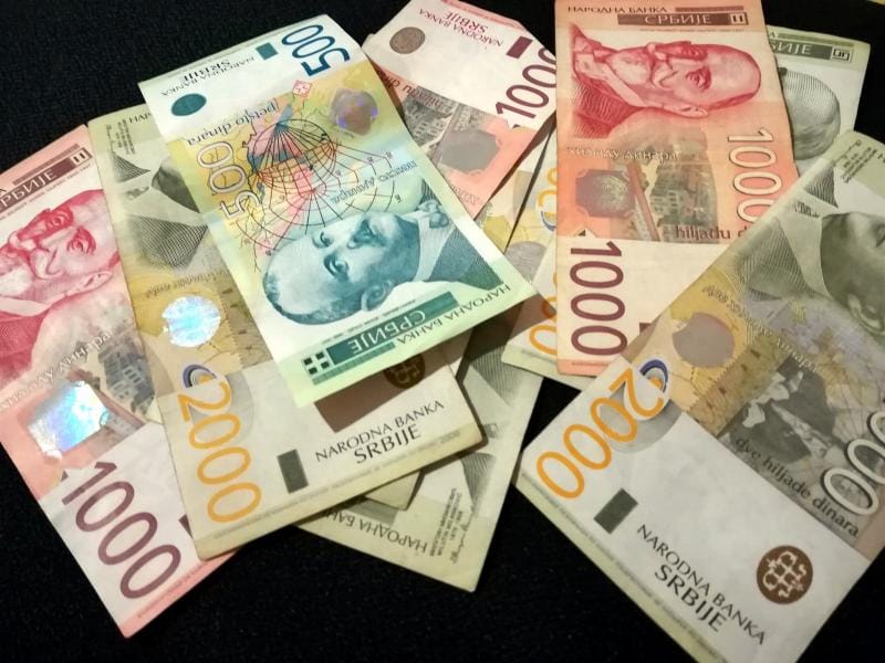 Radnica Tehnološkog fakulteta školarine "stavljala u džep" i proneverila 2,6 miliona dinara 20 800x600 Pare foto JV