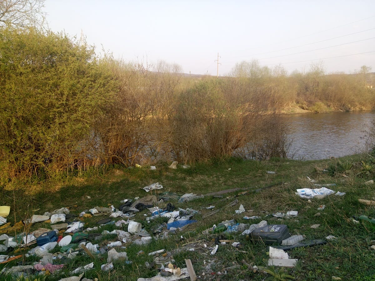 Divlja deponija 4 Juzna Morava Leskovac foto Bojana Antic