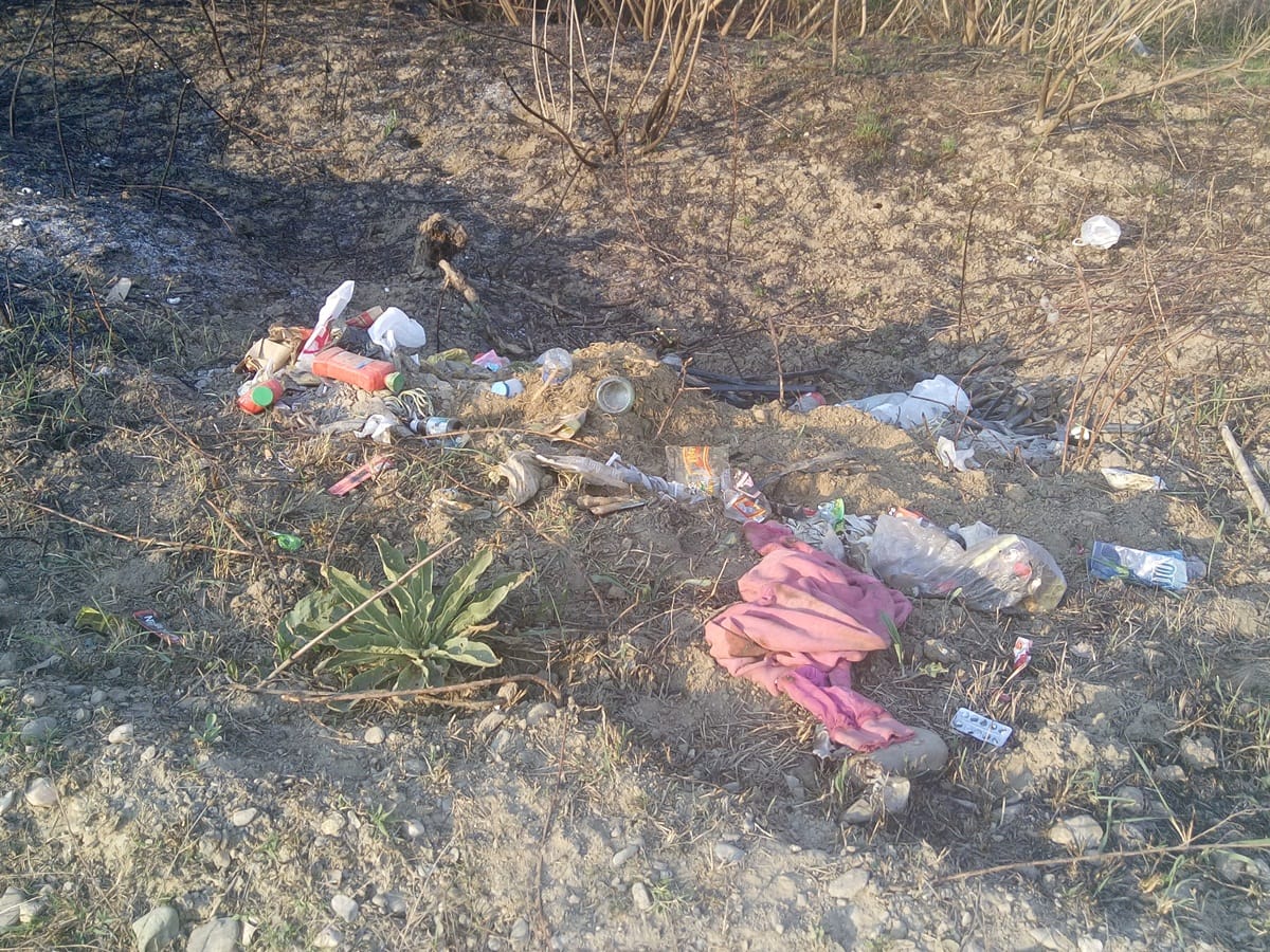 Divlja deponija 3 Juzna Morava Leskovac foto Bojana Antic