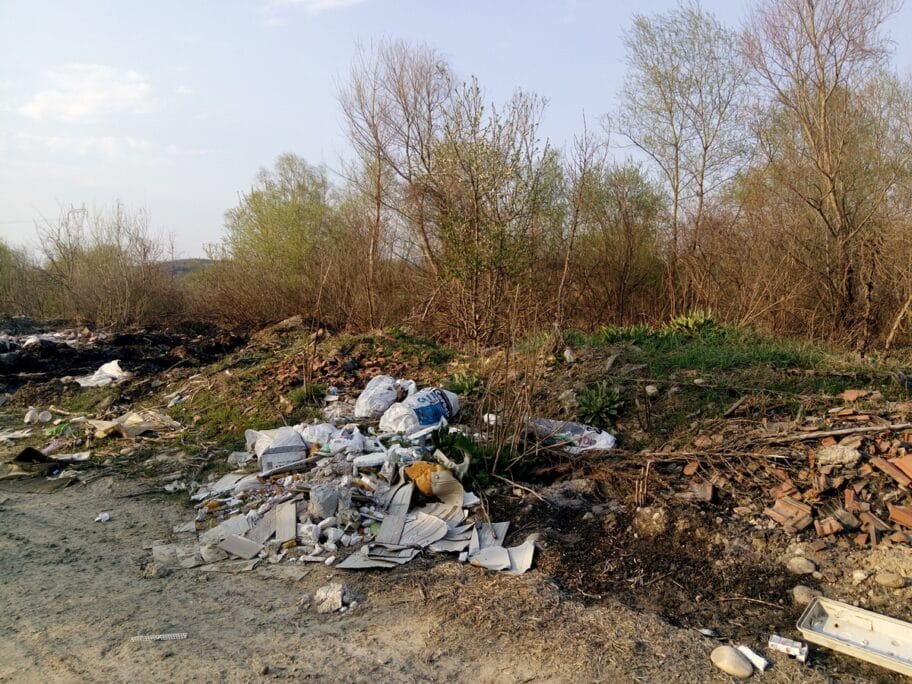 Zaštitniku građana Leskovčani se najviše žalili na ekologiju 18 Divlja deponija Juzna Morava Leskovac foto Bojana Antic