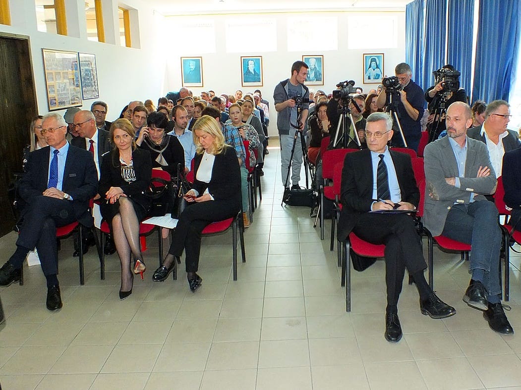 Panel Vlasotince 2 foto Agencija Publika