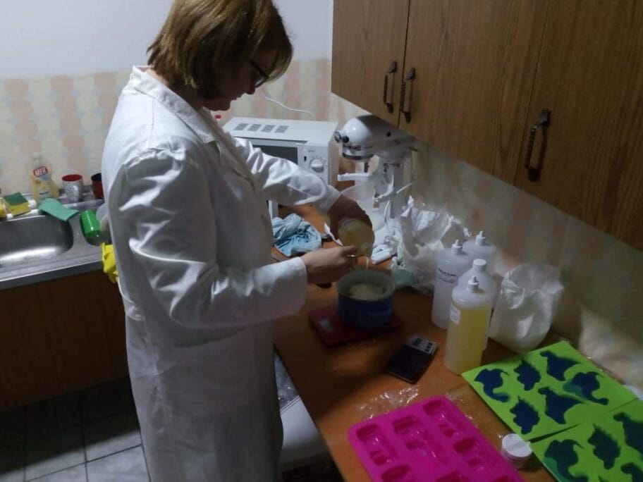 Ljubav prema prirodi Leskovčanka pretočila u kozmetiku i pokrenula svoj biznis 19 dragana stojcic foto privatna arhiva