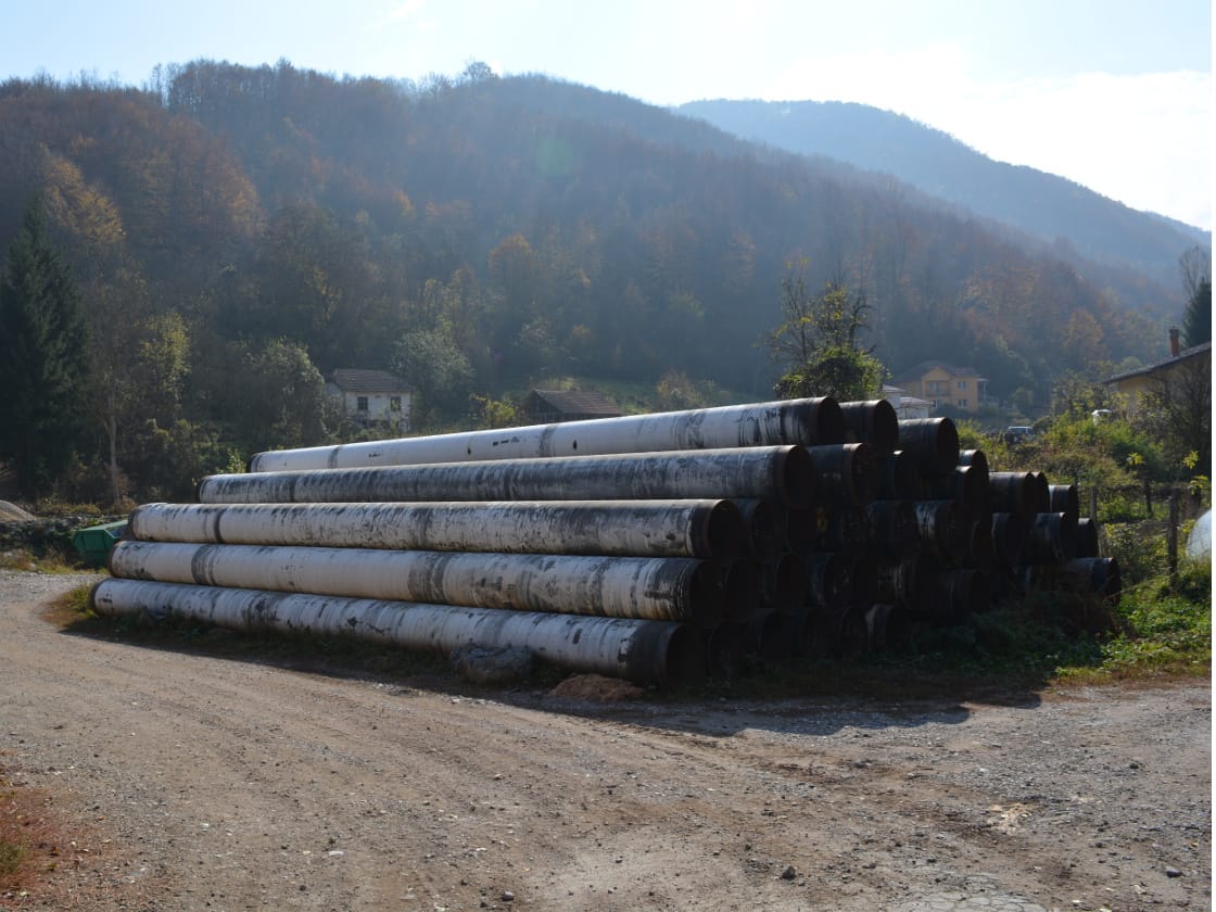 Deo cevovoda i dalje u koritu velikih voda