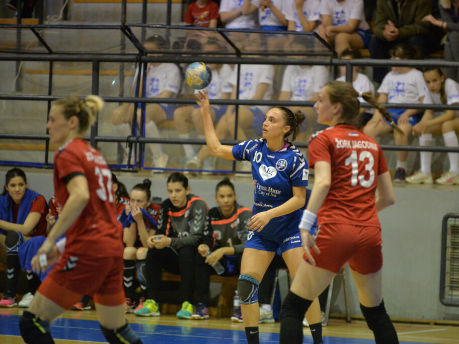 Naisa "otkinula" bod šampionu 11 katarna radovic