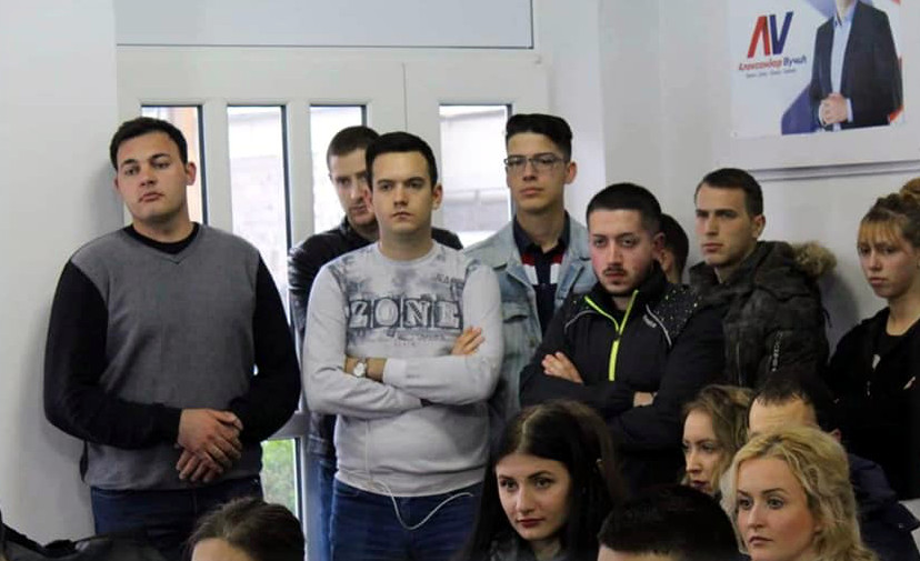 na-jednom-od-sastanaka-SNS-foto-fb-SNS