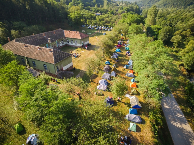 Aktivni odmor i spavanje u šatorima