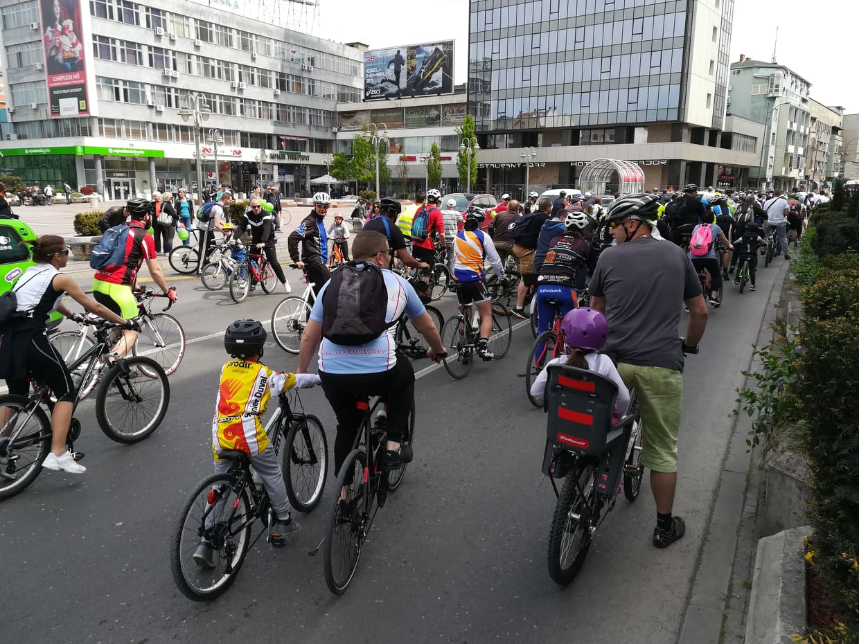 58376934 1009122452610107 518462879737839616 n