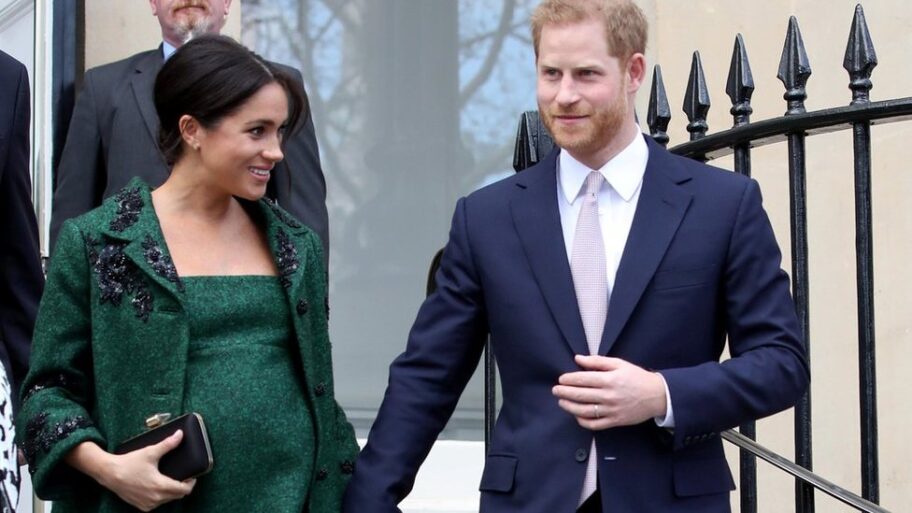 106530654 hi052870878