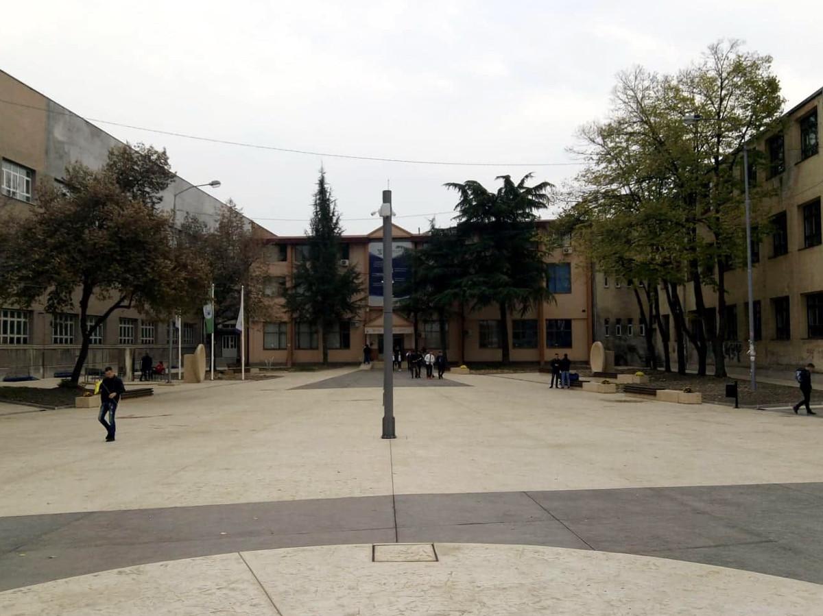 1280x0 dvoriste teh skole3 foto A S